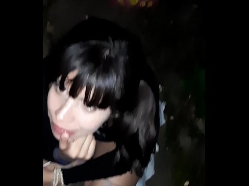❤️ 路上でキャンディと引き換えに腫れたペニス ❌ 上質なセックス ❌️